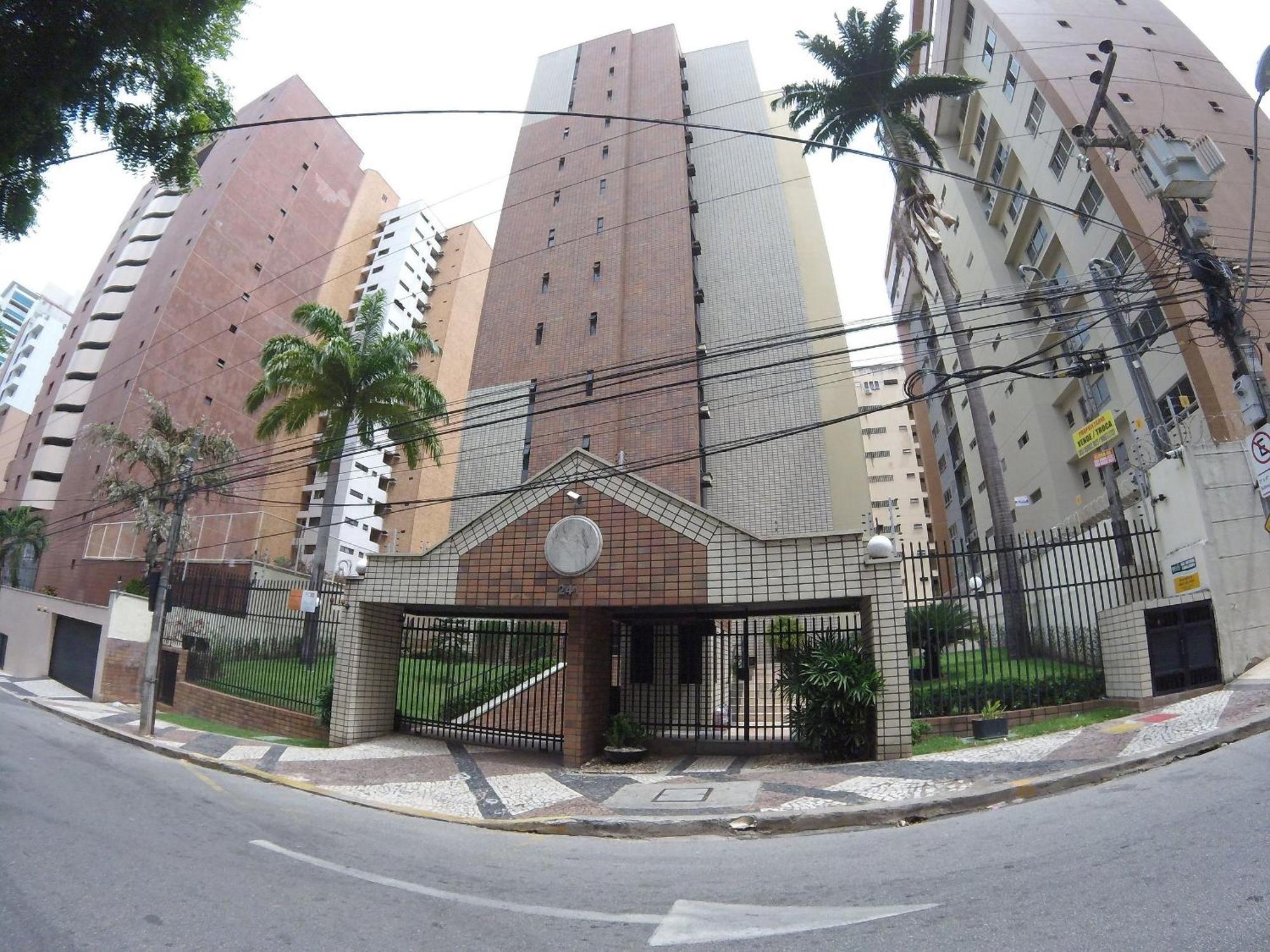 Ape Familia 3 Quartos 200m Da Feirinha Beira Mar *